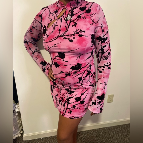 BNWT Asian inspired Fashion Nova dress - Picture 1 of 8